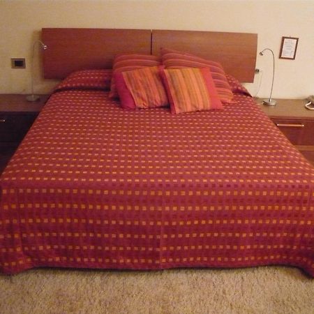 Hotel Le Moran Cusago Room photo