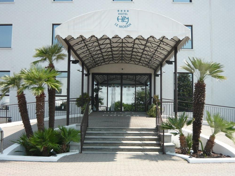 Hotel Le Moran Cusago Exterior photo