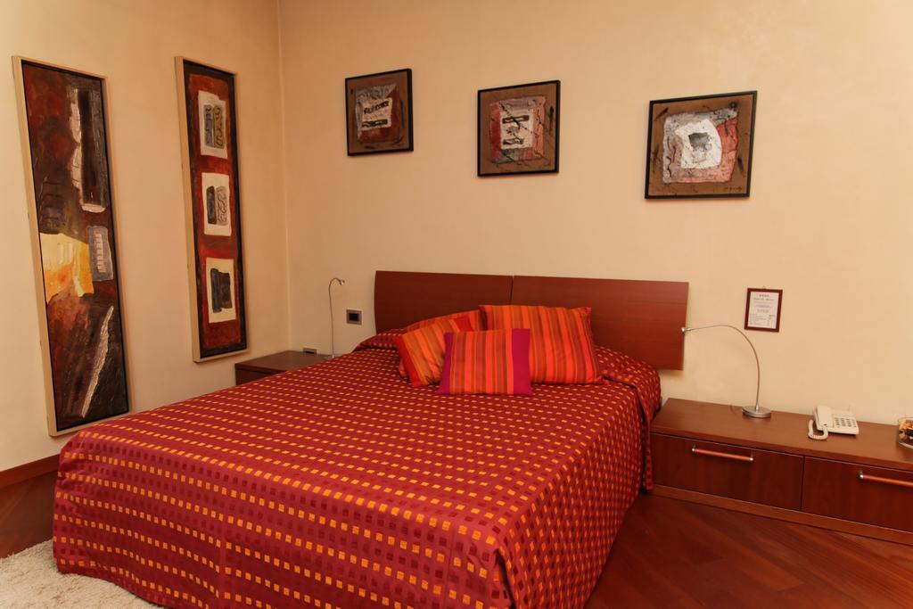 Hotel Le Moran Cusago Exterior photo